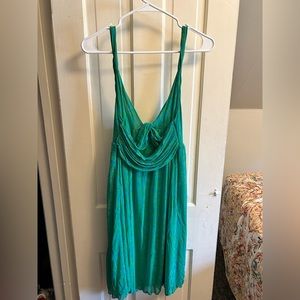 Diane Von Furstenberg 100% Silk Green Dress Size 6